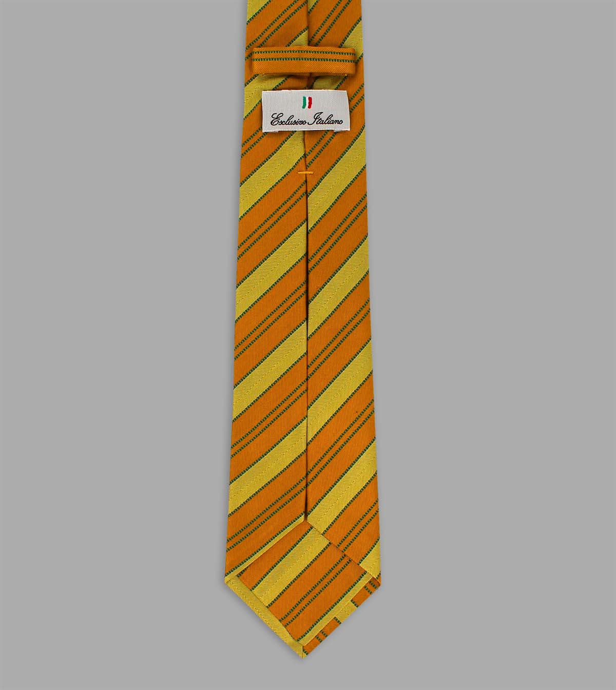 cravatta cagliari etichetta