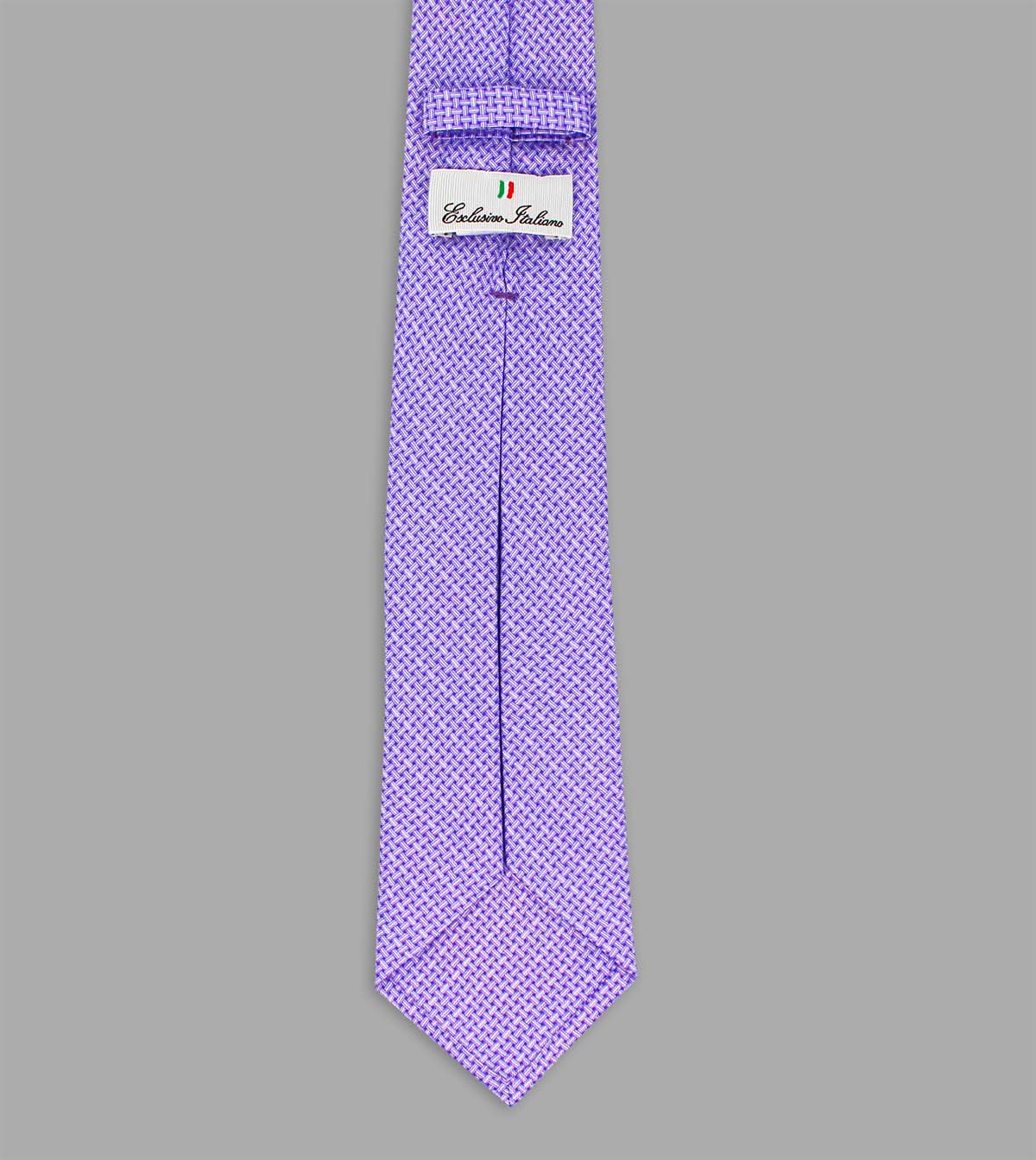 cravatta macerata etichetta