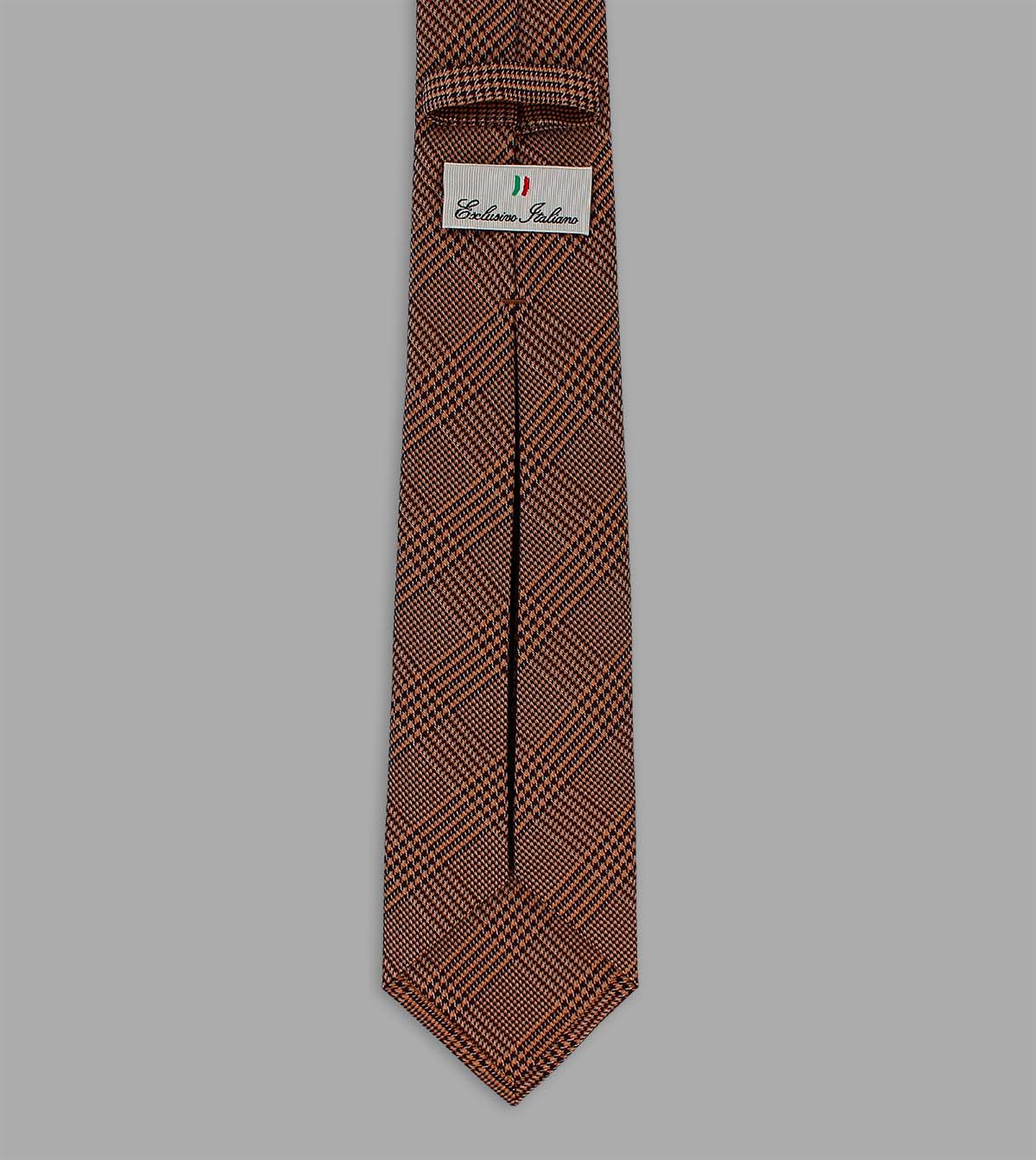 cravatta mantova etichetta
