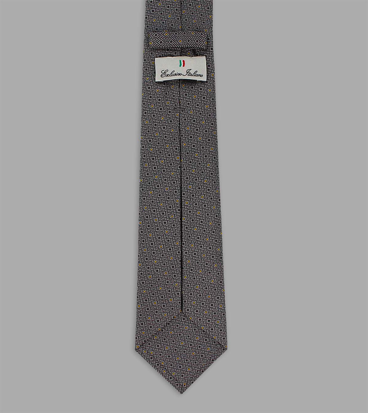 cravatta siena etichetta