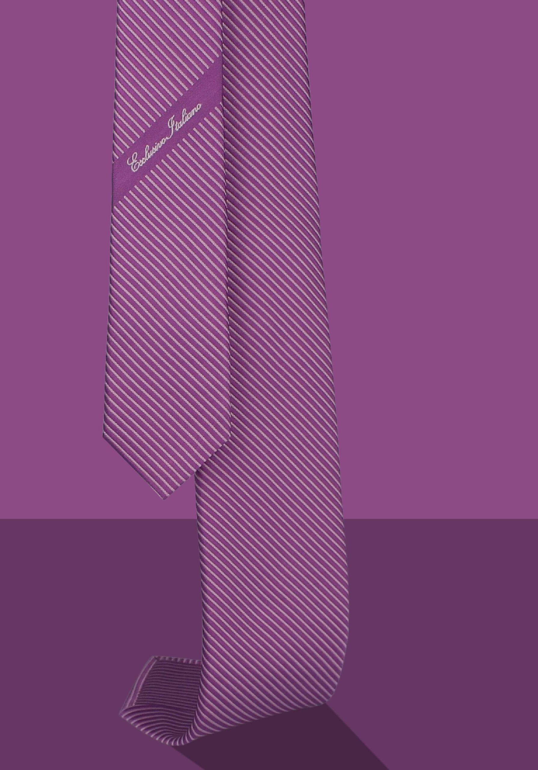 cravatta in seta color glicine